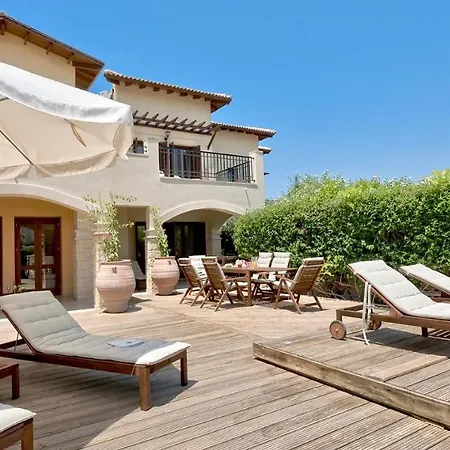 شقة 3 Bedroom Pelendri With Stunning Views, Aphrodite Hills *