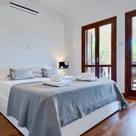 3 Bedroom Pelendri With Stunning Views, Aphrodite Hills
