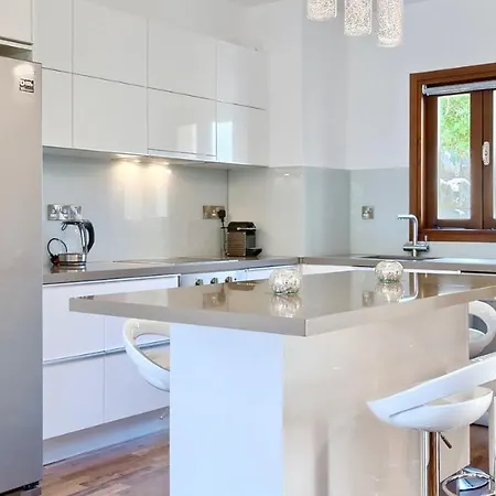 شقة 3 Bedroom Pelendri With Stunning Views, Aphrodite Hills