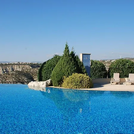 شقة 3 Bedroom Pelendri With Stunning Views, Aphrodite Hills