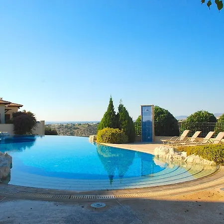 3 Bedroom Pelendri With Stunning Views, Aphrodite Hills * كوكليا